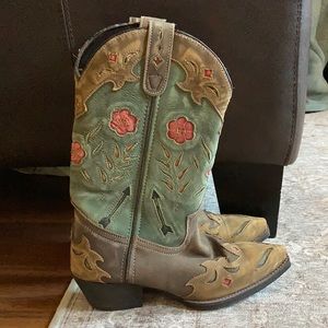 Laredo Boots w/ Teal & Floral Details- size 7